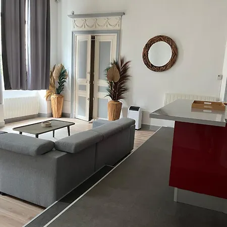 Au Palais - Wifi Apartment